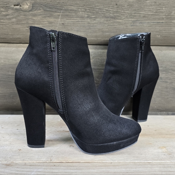 Candies NEW!! Actress, Retro, 70's, Chunky, Platform, Block Heel. Bootie 8M - Picture 5 of 16